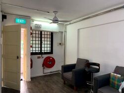 Hougang Avenue 3 (D19), Shop House #563991271